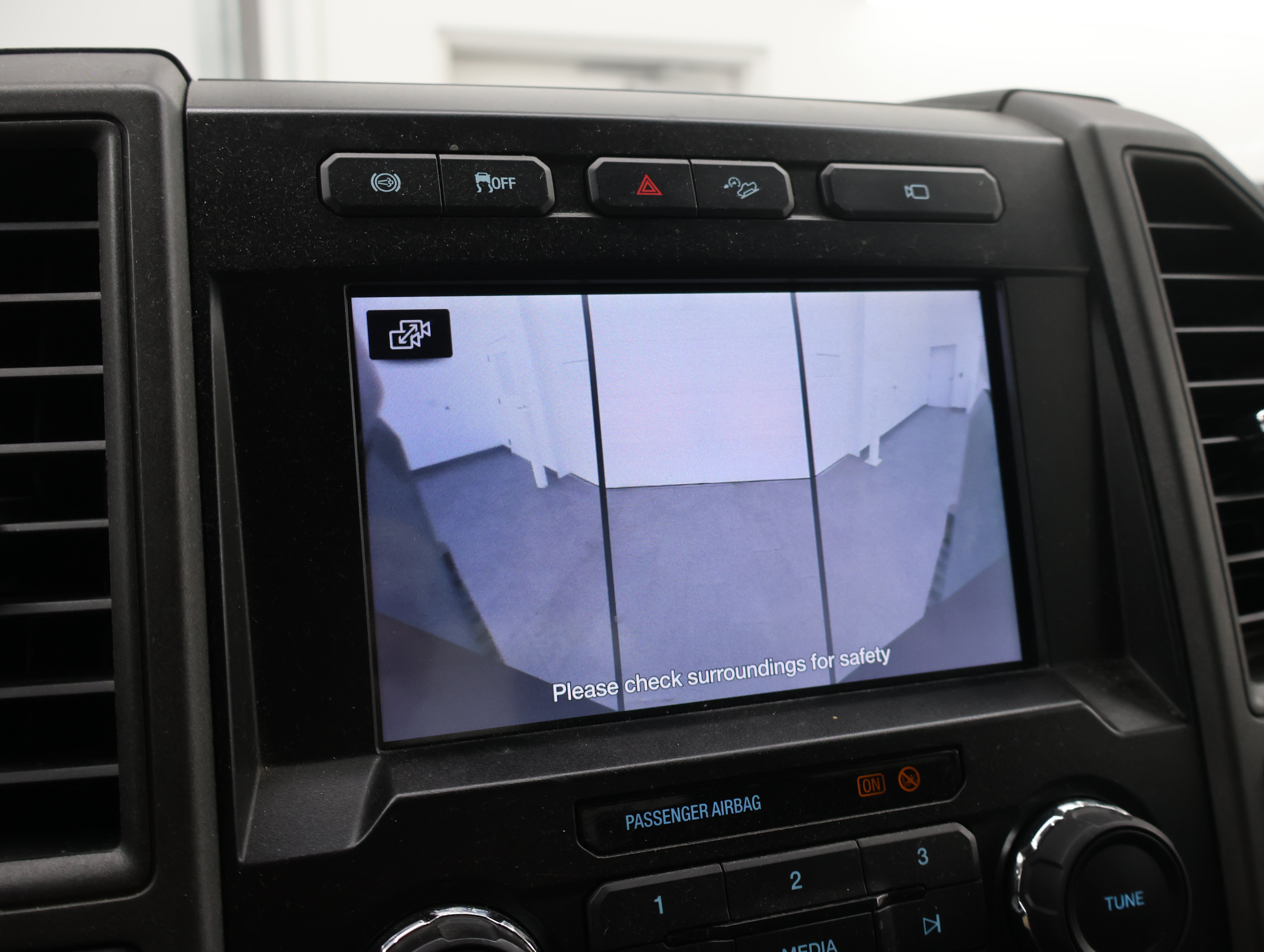 Used 2019 Ford F250 XL w/ STX Appearance Package AWD/4WD image 18