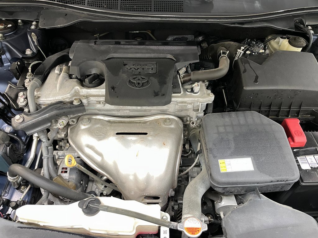 Used 2016 Toyota Camry LE image 41