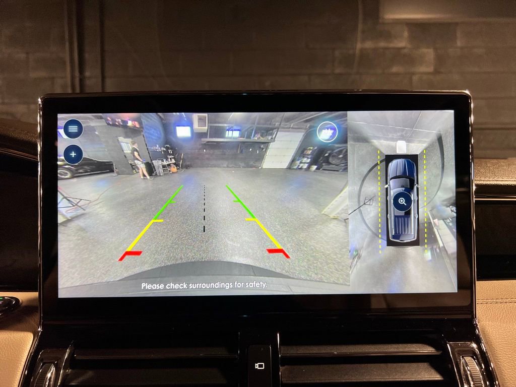 Used 2024 Lincoln Navigator Reserve image 9