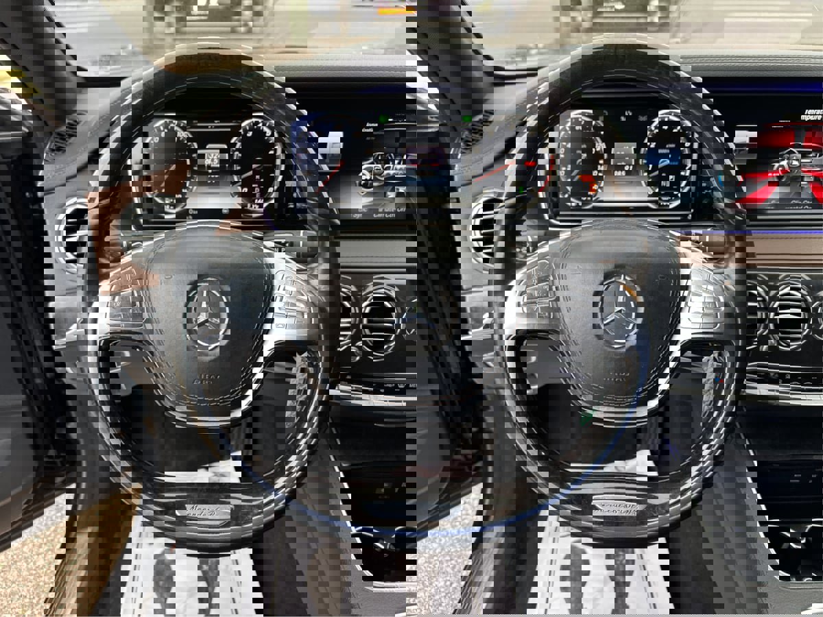 Used 2017 Mercedes-Benz S 550 4MATIC Sedan image 16