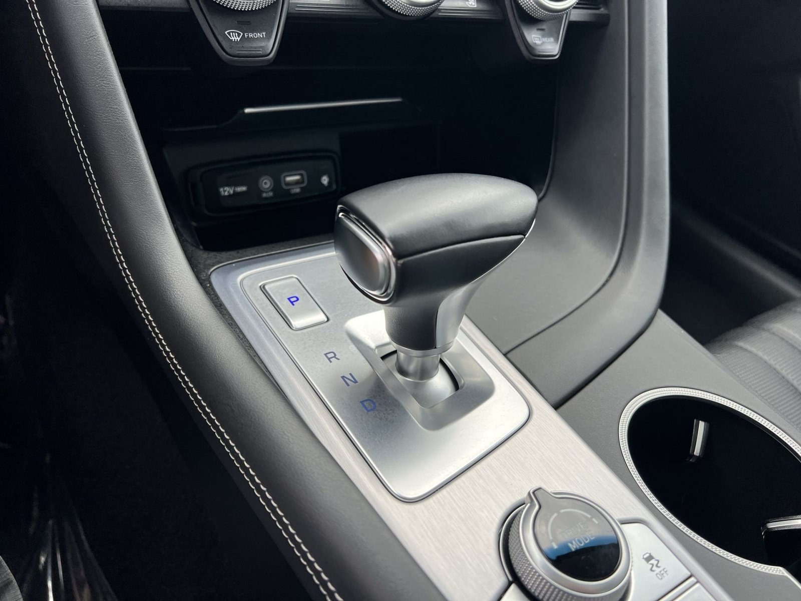 Used 2020 Genesis G70 3.3T w/ Prestige Package AWD/4WD image 22