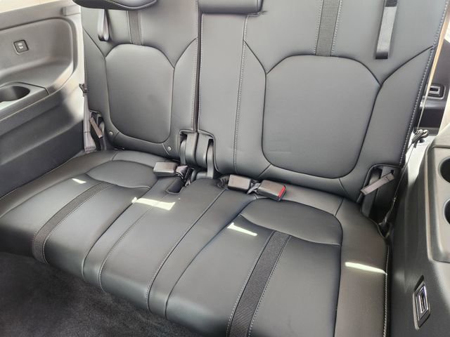 Used 2025 Honda Pilot EX-L image 24