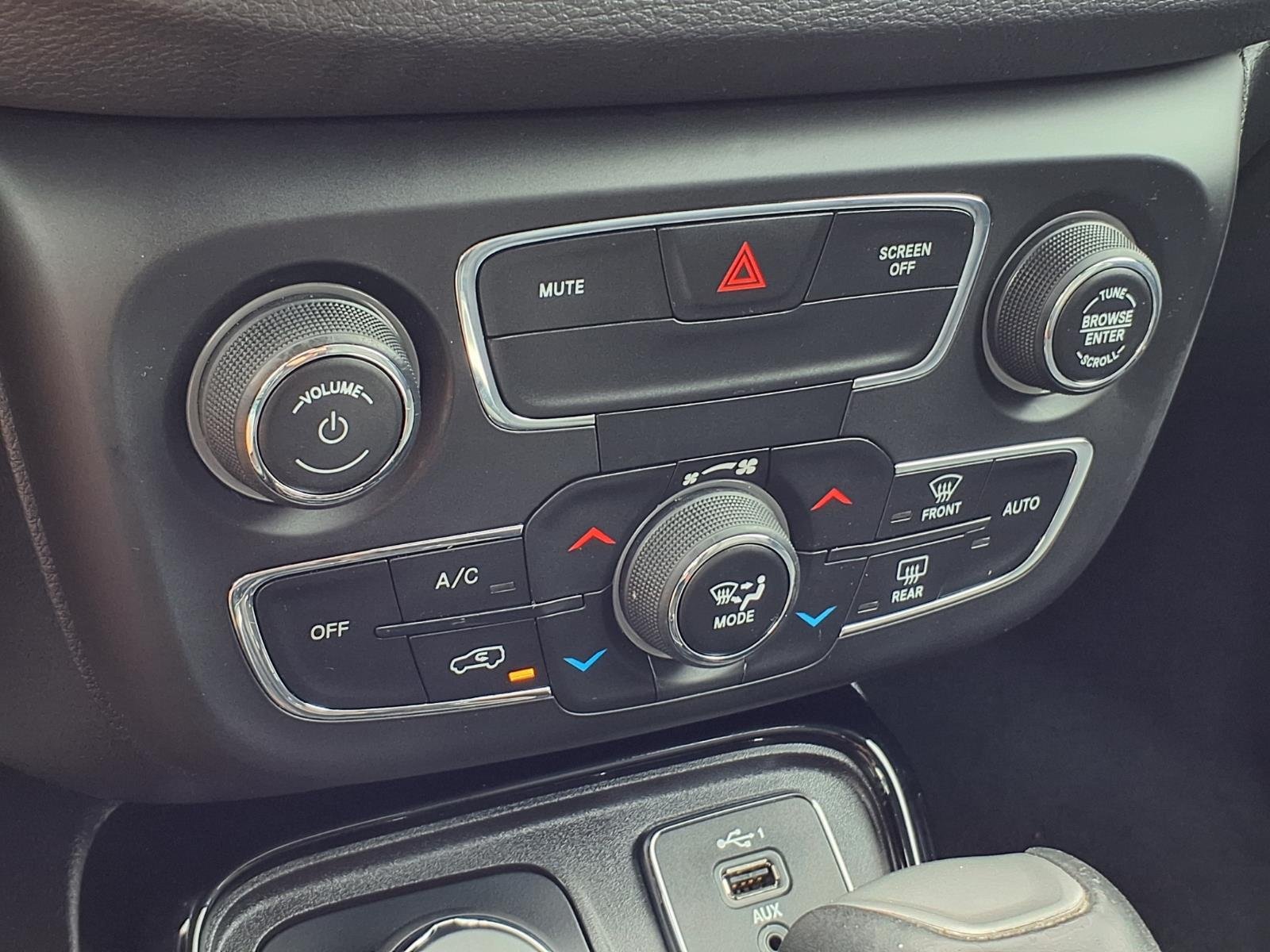 Certified 2020 Jeep Compass Limited AWD/4WD image 12