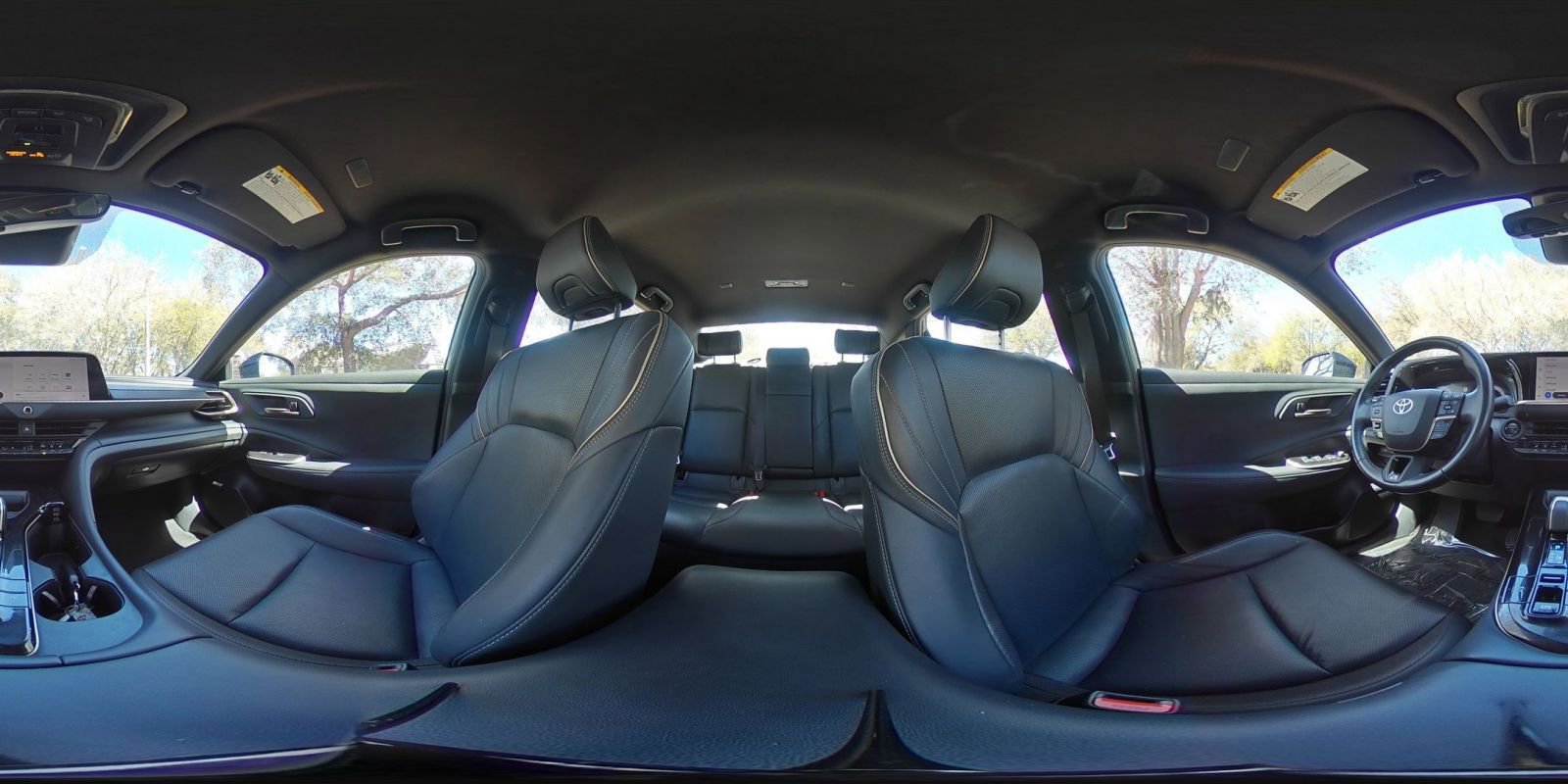 Used 2025 Toyota Crown XLE image 38