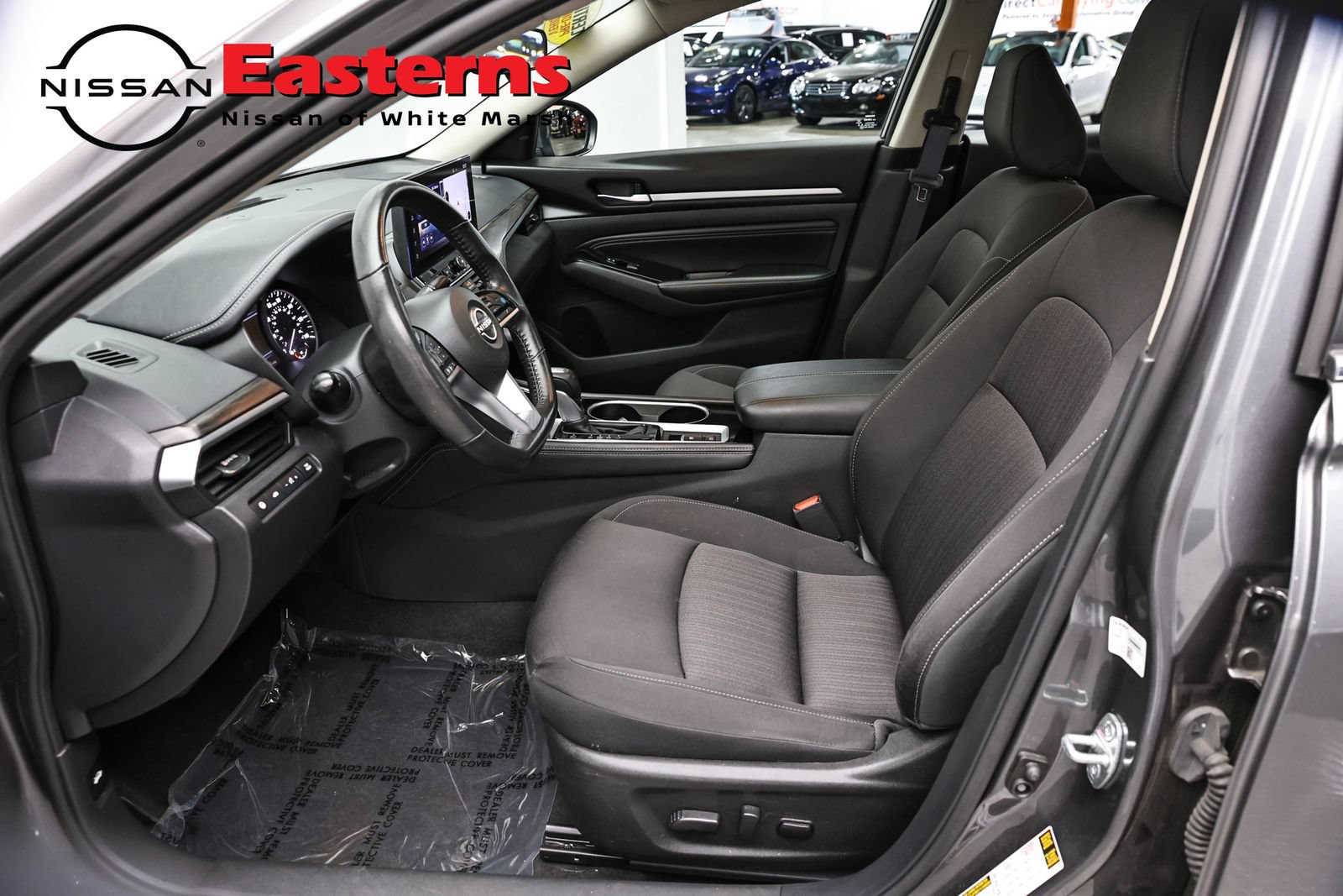 Used 2023 Nissan Altima 2.5 SV w/ SV Premium Package FWD image 14