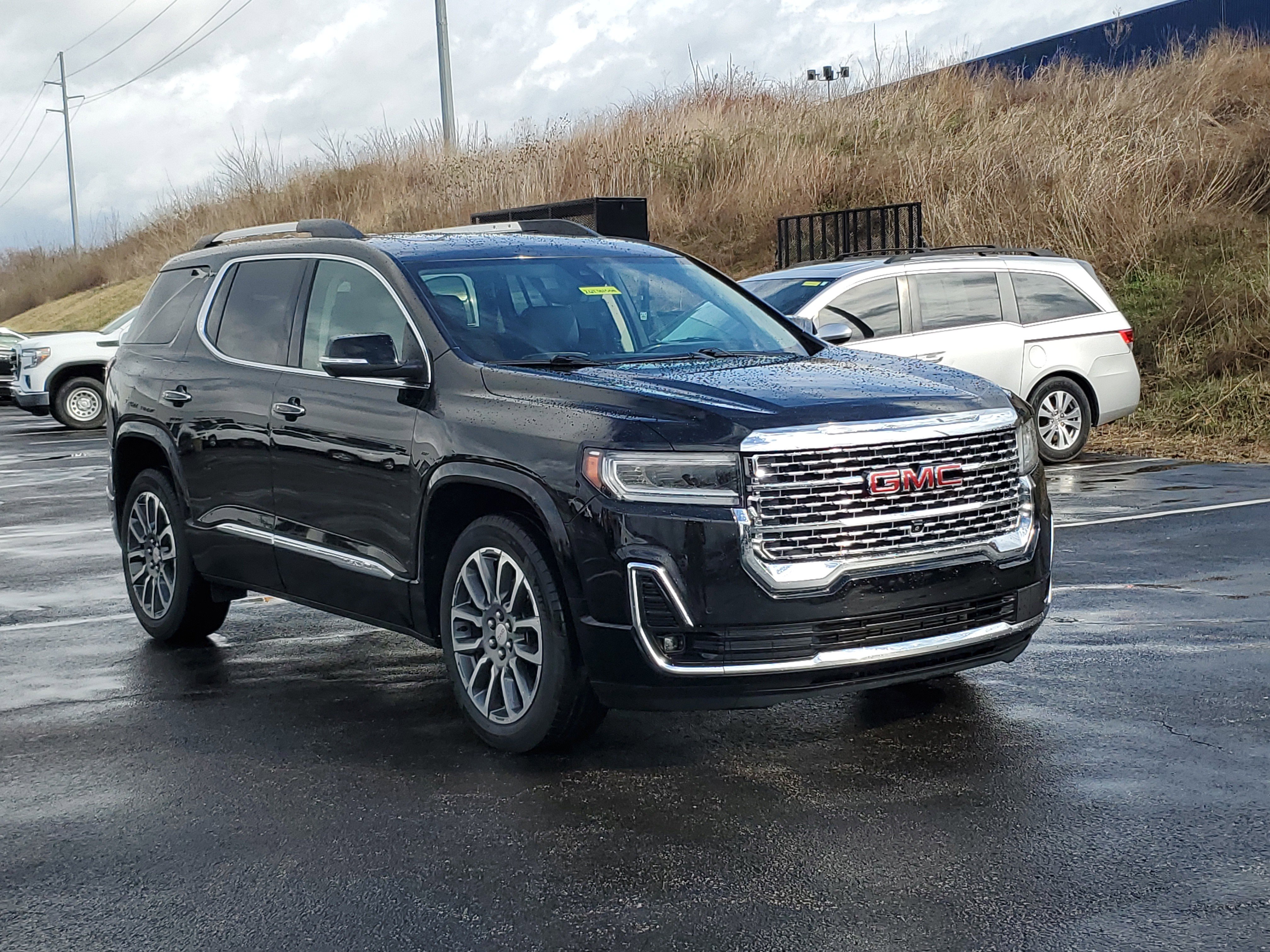Used 2021 GMC Acadia Denali w/ Denali Ultimate Package image 1