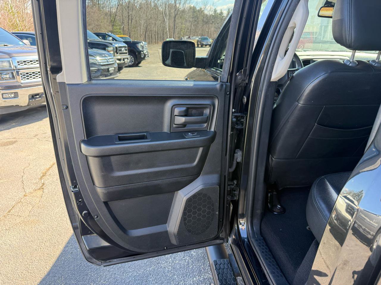 Used 2016 RAM 1500 Express w/ Black Ram 1500 Express Group image 23