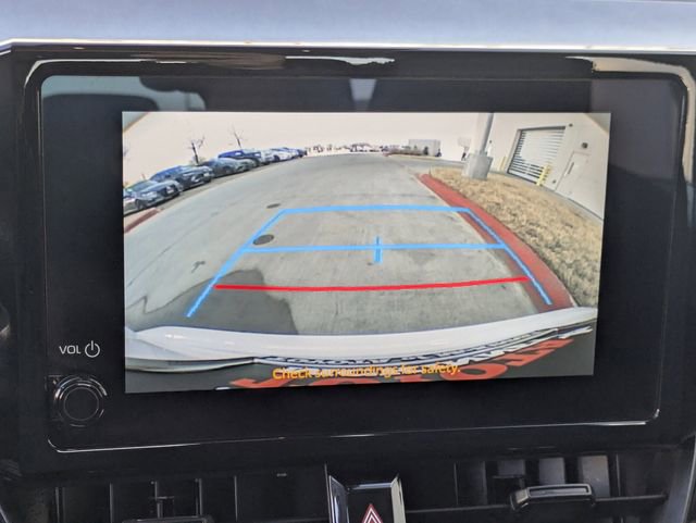 Used 2025 Toyota Corolla LE image 21