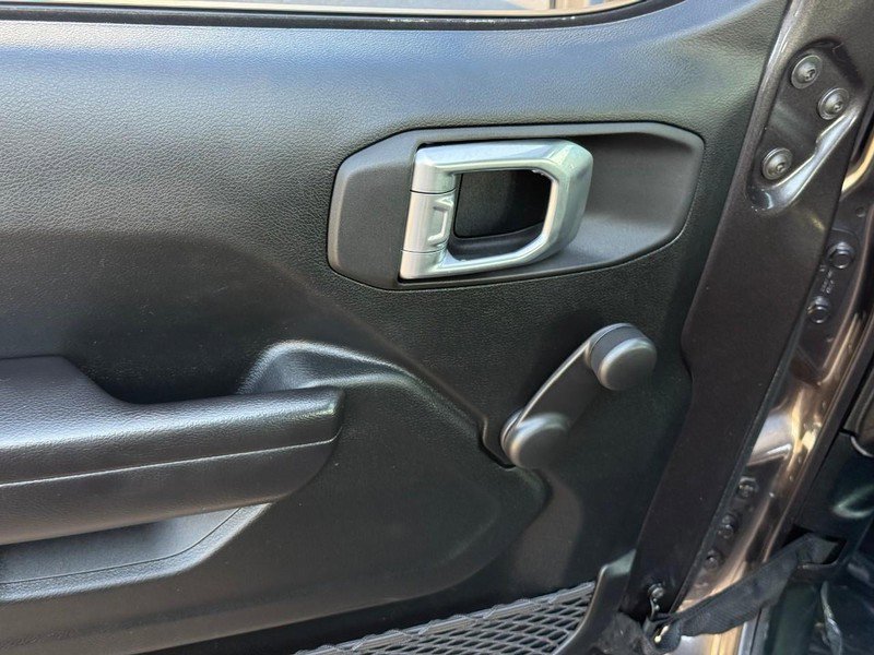 Used 2021 Jeep Wrangler Unlimited Sport image 17