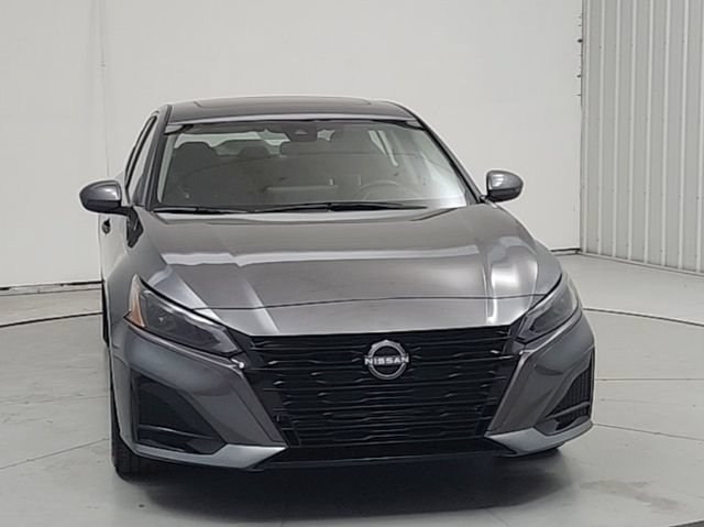 New 2026 Nissan Altima 2.5 SV w/ SV Special Edition Package FWD image 2