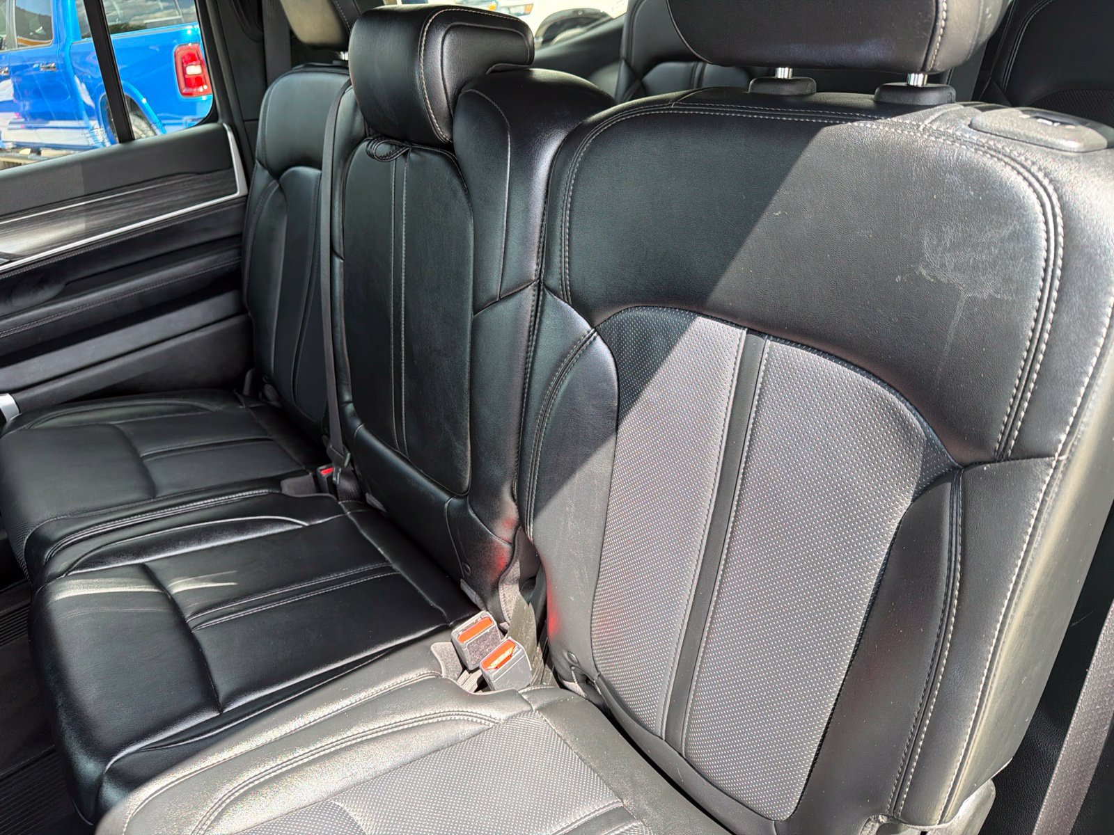 Used 2024 Jeep Wagoneer Series II RWD image 18
