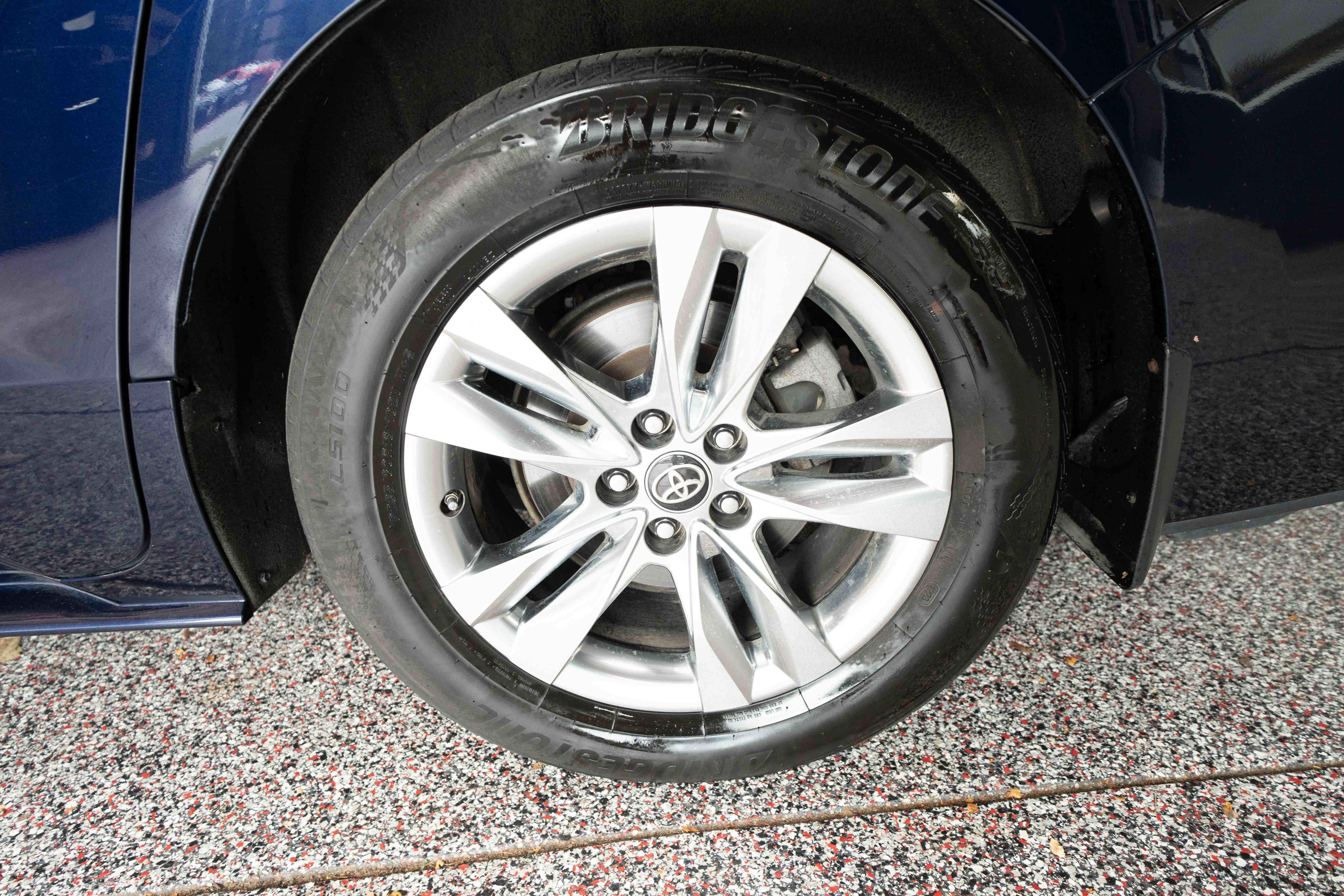 Certified 2023 Toyota Sienna XLE w/ XLE Plus Package AWD/4WD image 31