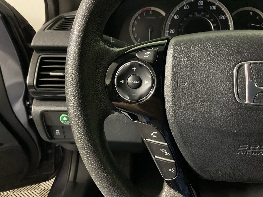 Used 2017 Honda Accord LX image 22