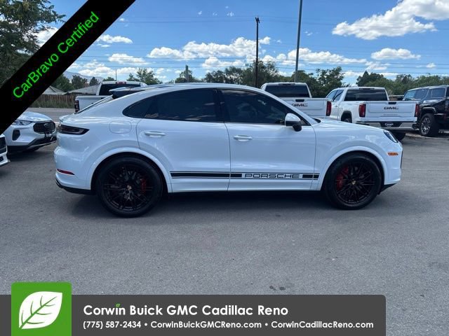 Used 2024 Porsche Cayenne S AWD/4WD image 6