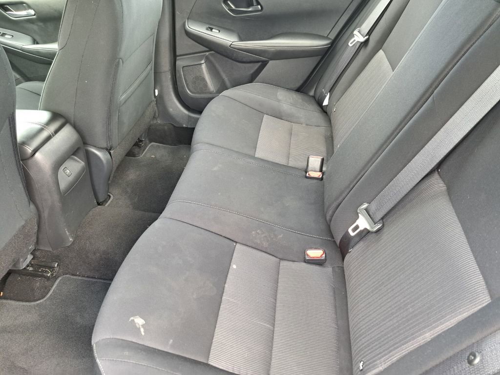 Used 2024 Nissan Sentra SV FWD image 20
