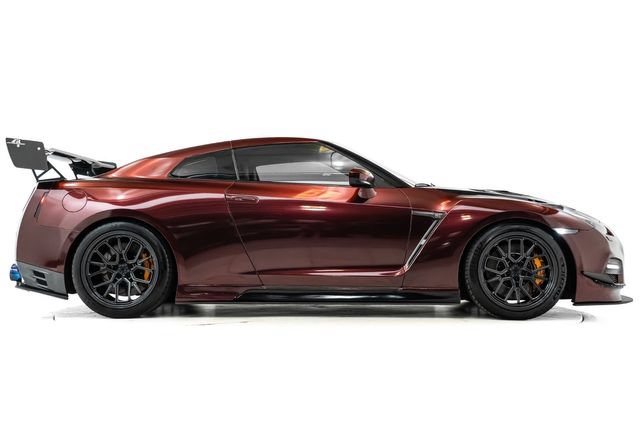 Used 2014 Nissan GT-R Premium AWD/4WD image 5