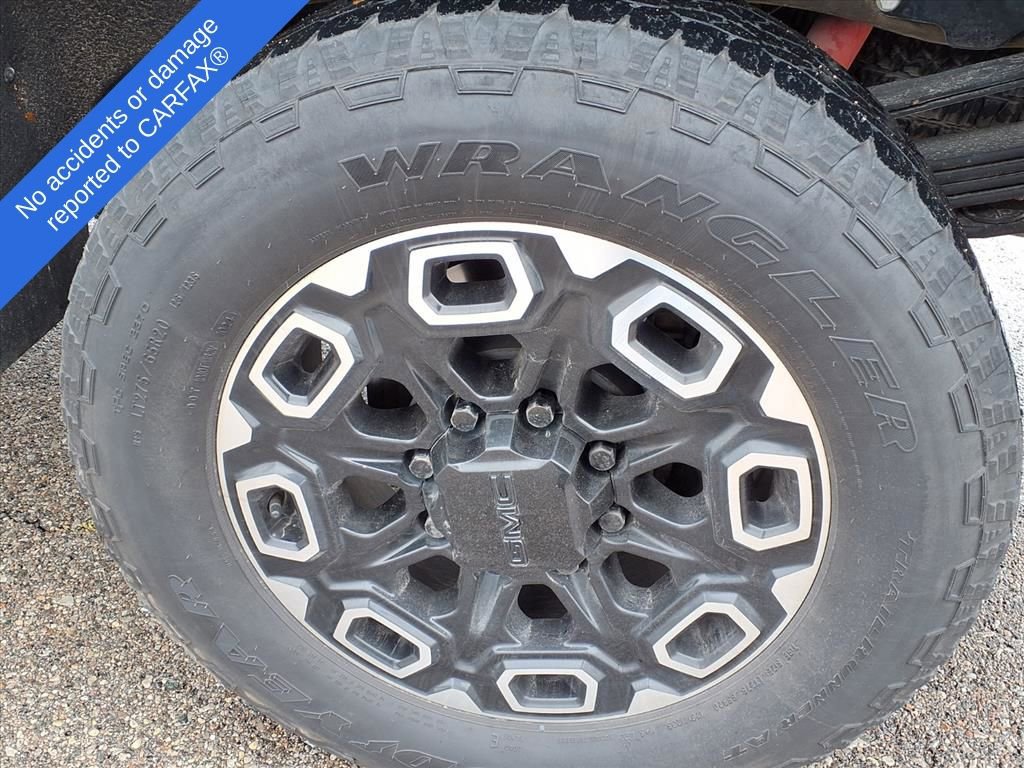Used 2024 GMC Sierra 3500 Denali Ultimate image 9