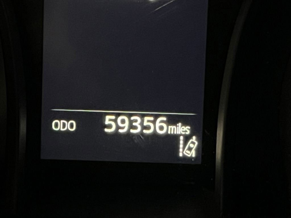 Used 2018 Toyota Camry LE image 18