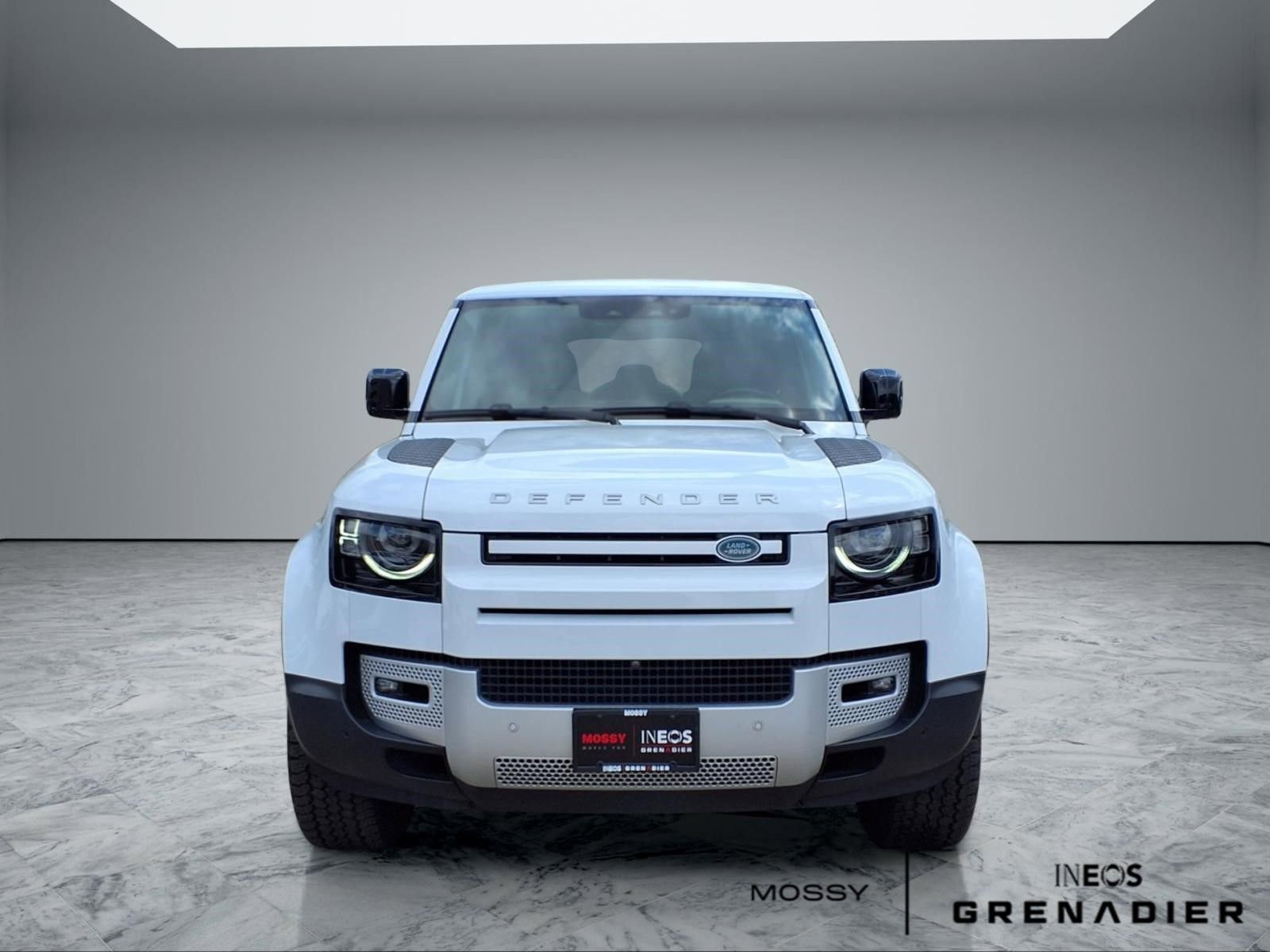 Used 2020 Land Rover Defender 110 HSE image 3