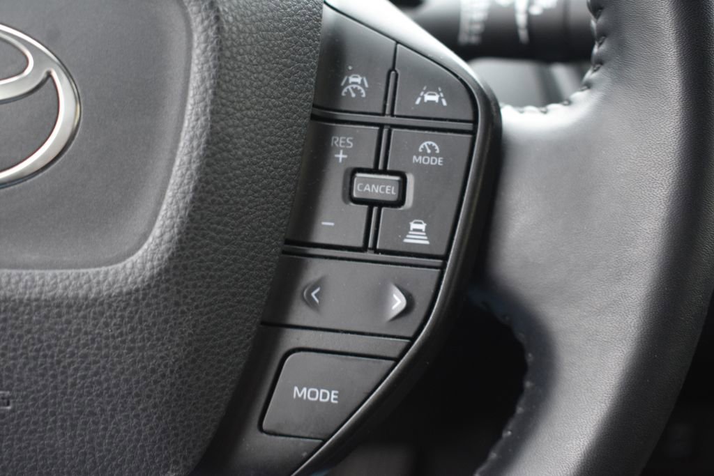 Used 2023 Toyota Prius LE image 14