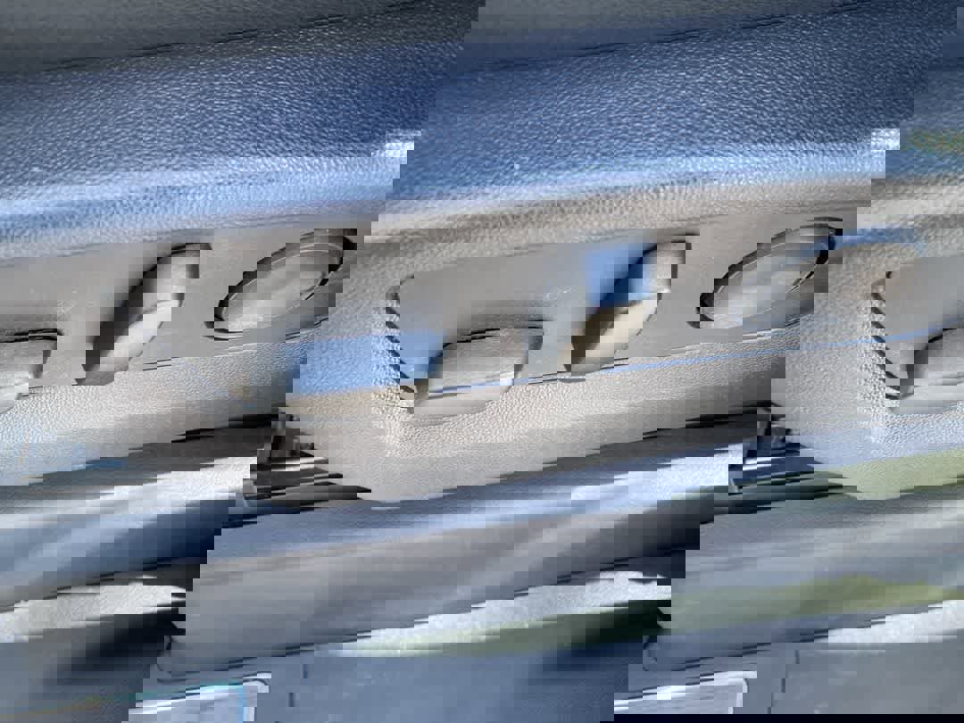 Used 2024 GMC Sierra 1500 AT4 w/ Technology Package image 12