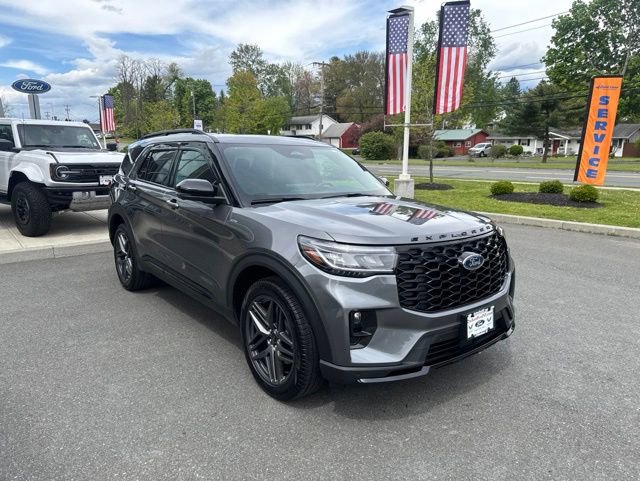 Used 2025 Ford Explorer ST-Line w/ Premium Package AWD/4WD image 4