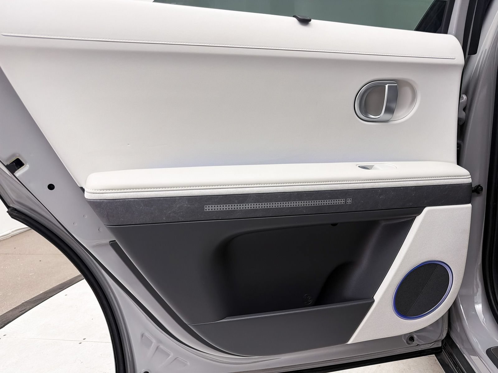Used 2024 Hyundai Ioniq 5 Limited RWD image 27