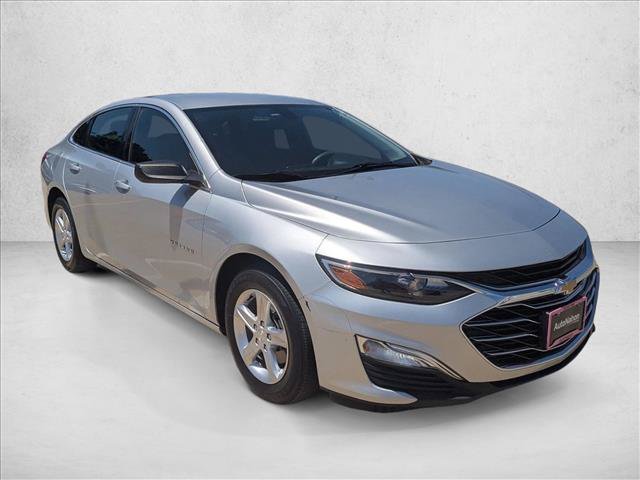 Used 2021 Chevrolet Malibu LS FWD image 3