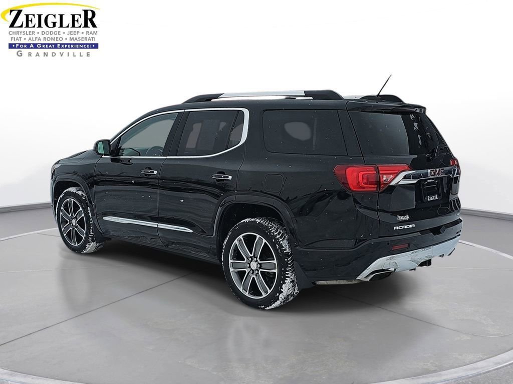 Used 2018 GMC Acadia Denali w/ Technology Package AWD/4WD image 7