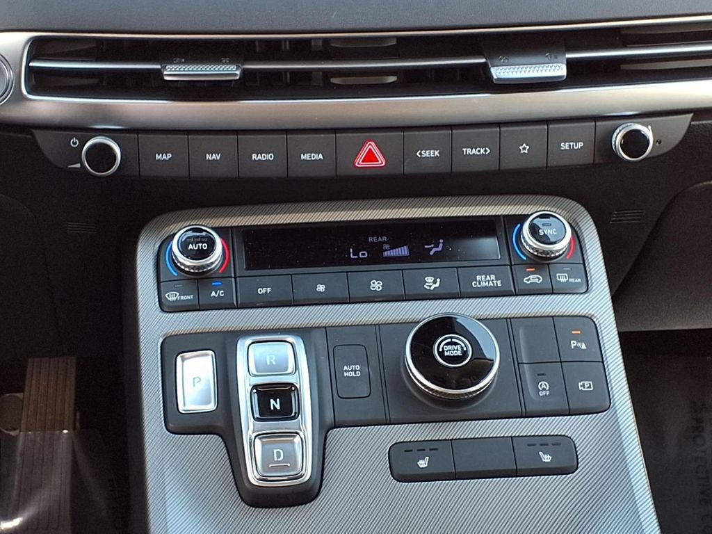 Used 2025 Hyundai Palisade SEL FWD image 14