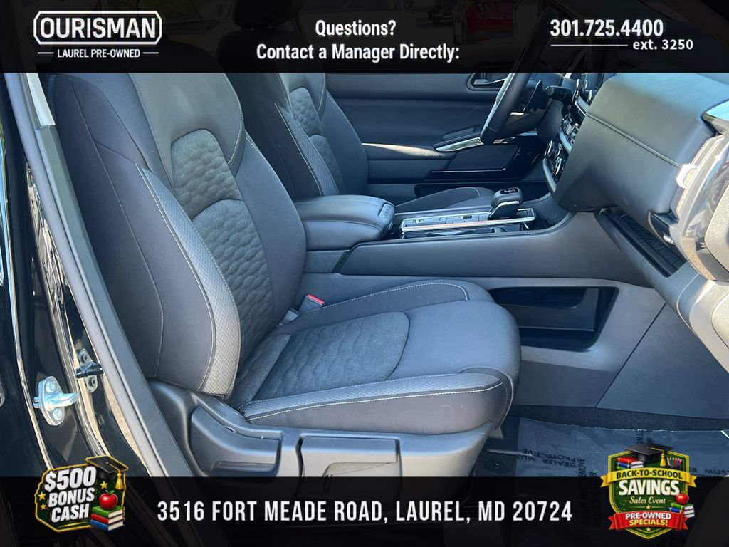 Used 2025 Nissan Pathfinder SV FWD image 20