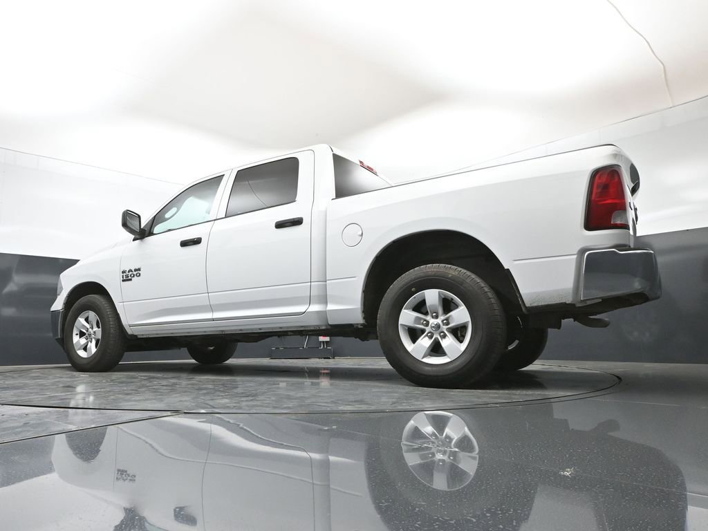 Used 2022 RAM 1500 Classic SLT AWD/4WD image 40