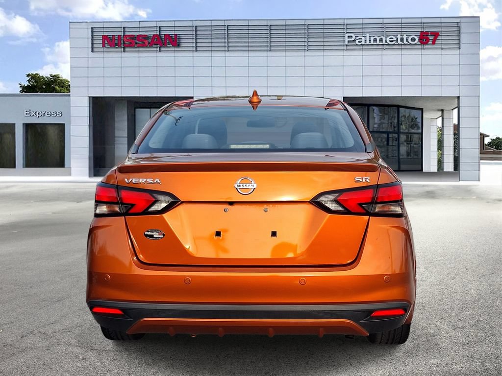 Used 2020 Nissan Versa SR FWD image 5