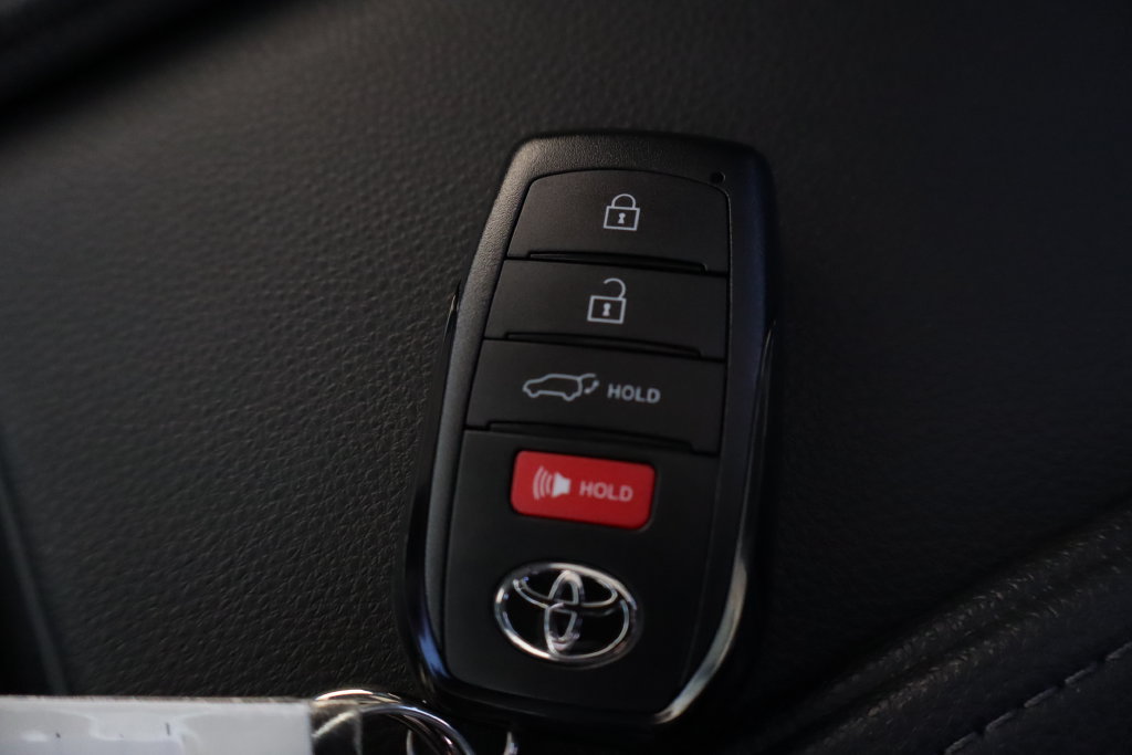 New 2026 Toyota Grand Highlander AWD Hybrid image 38