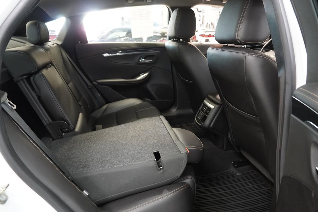 Used 2019 Chevrolet Impala LT w/ LT Leather Package FWD image 32