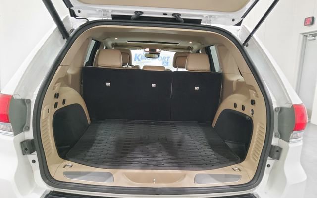 Used 2019 Jeep Grand Cherokee Limited RWD image 12