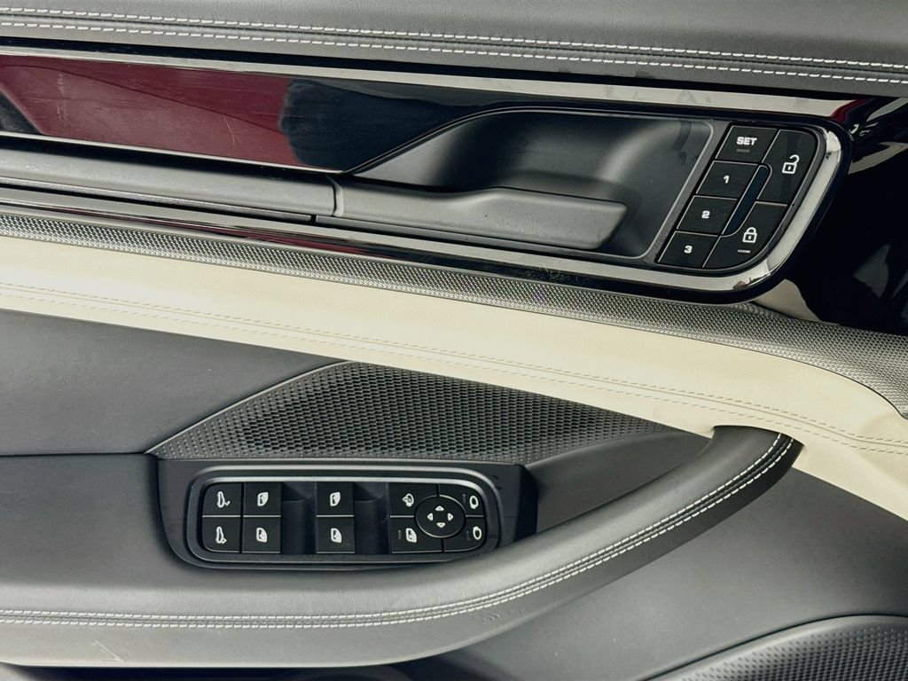 New 2026 Porsche Panamera 4 AWD/4WD image 11