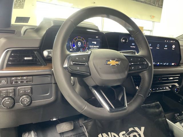 New 2026 Chevrolet Suburban High Country image 14