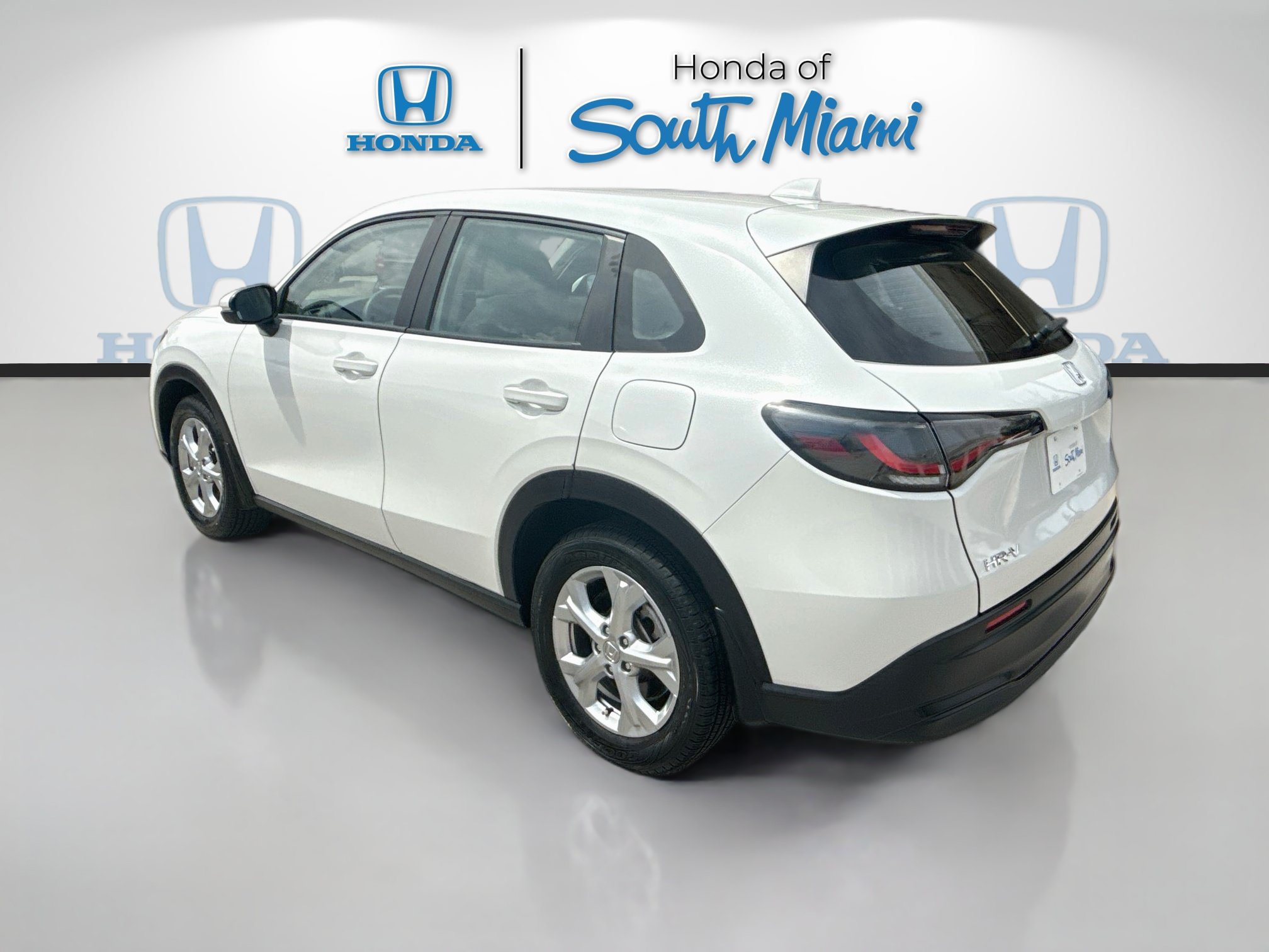 Certified 2025 Honda HR-V LX image 5