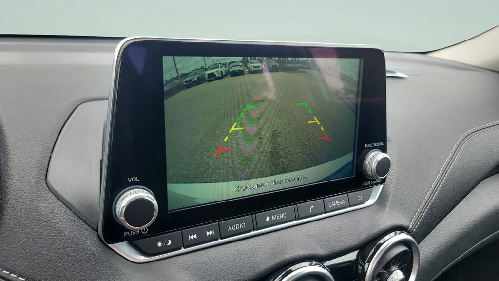 Used 2024 Nissan Sentra SV image 17