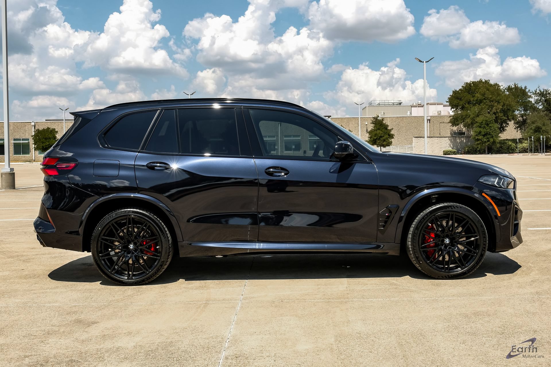 Used 2026 BMW X5 M Competition w/ Executive Package AWD/4WD image 17