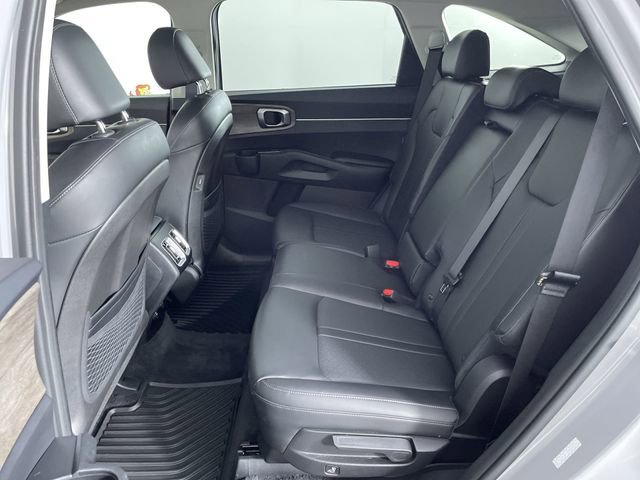 Used 2022 Kia Sorento S w/ Panoramic Sunroof Package AWD/4WD image 21