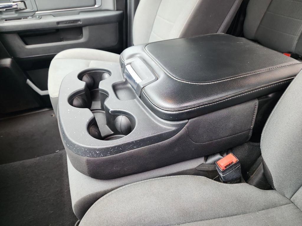 Used 2024 RAM 1500 Classic SLT image 30