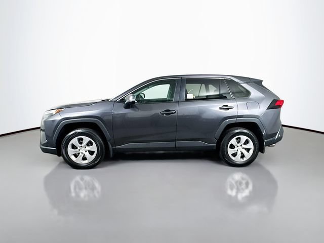 Used 2023 Toyota RAV4 LE AWD/4WD image 3
