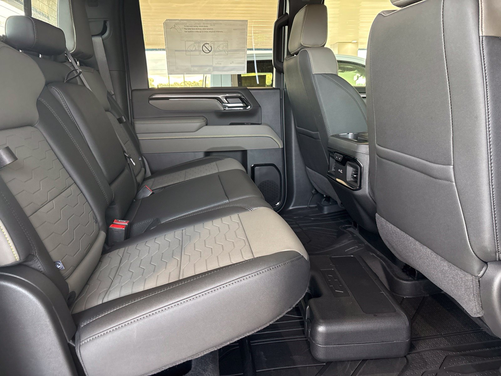 New 2026 Chevrolet Silverado 2500 ZR2 AWD/4WD image 19