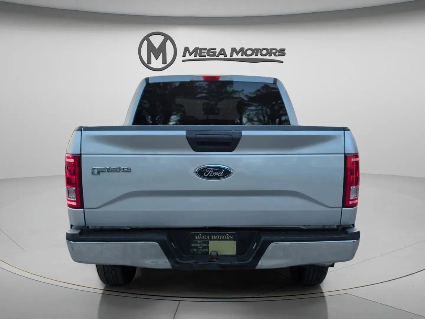 Used 2015 Ford F150 XLT AWD/4WD image 6