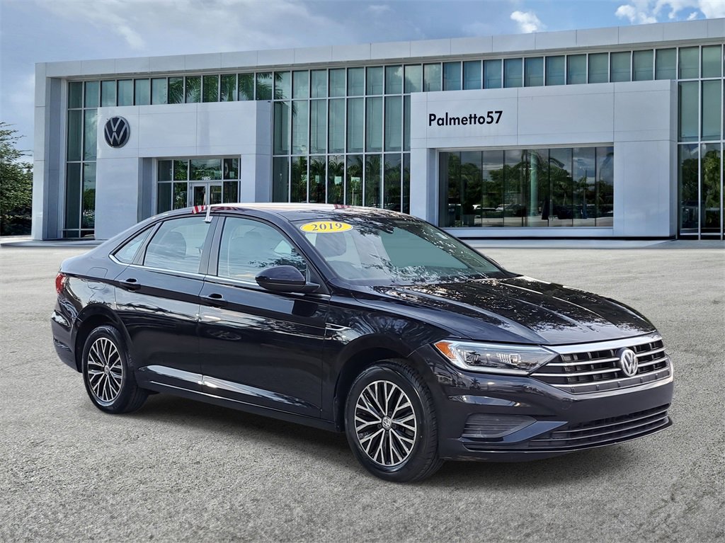 Certified 2019 Volkswagen Jetta SEL image 3