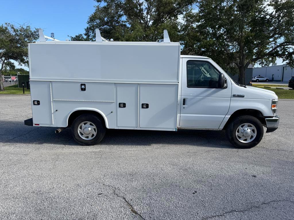 Used 2025 Ford E-350 and Econoline 350 Super Duty w/ Power Equipment Group RWD image 7