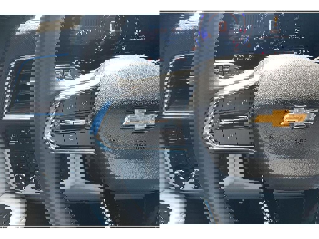 Used 2025 Chevrolet Tahoe Premier AWD/4WD image 19