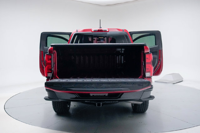 Used 2024 Chevrolet Colorado Z71 w/ Z71 Convenience Package 2 AWD/4WD image 21